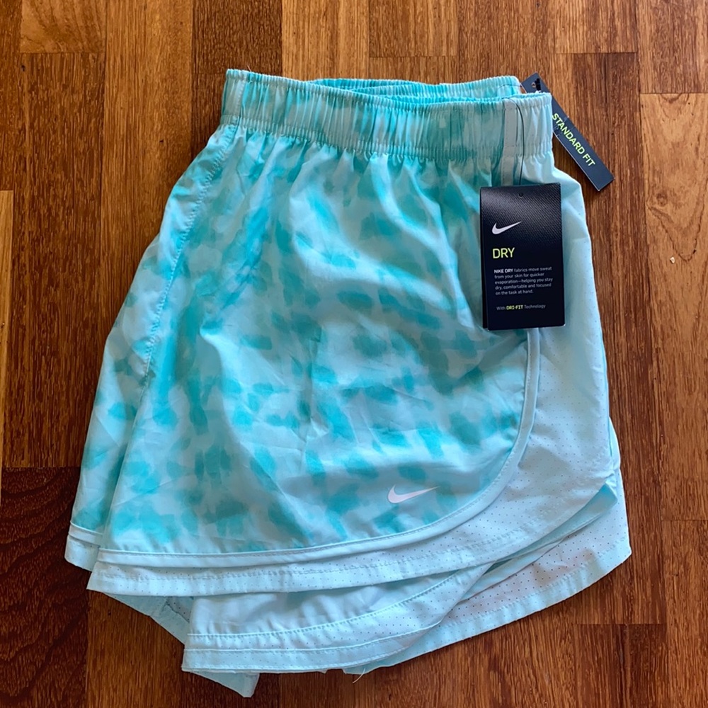Nike Dri- fit tempo shorts, size 1X never worn!